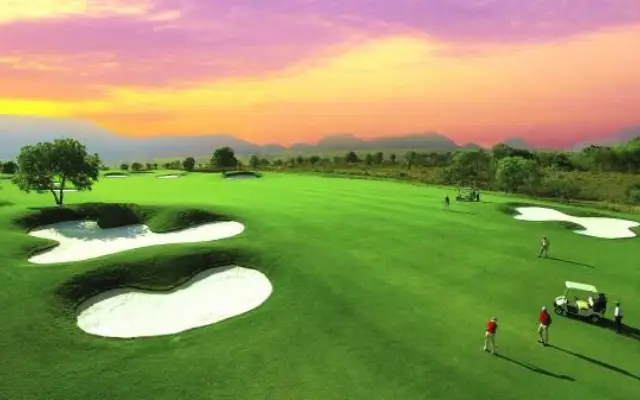 Places To Visit in Chandigarh For Couples: Chandigarh Golf Club: attraction 1