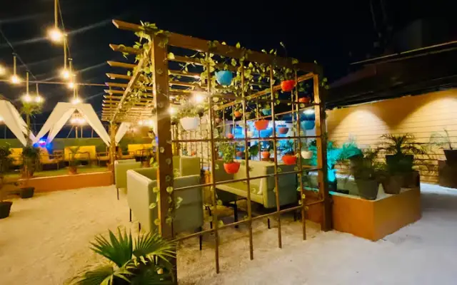 rooftop restaurants in Chandigarh | Cloud 9 | Intro 1