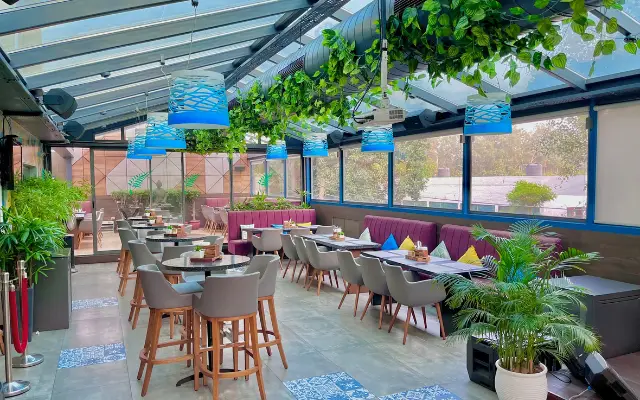 rooftop restaurants in Chandigarh | Sky Light Garden | Intro 1