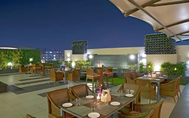 rooftop restaurants in Chandigarh | Vintage Terrace Lounge | Intro 2