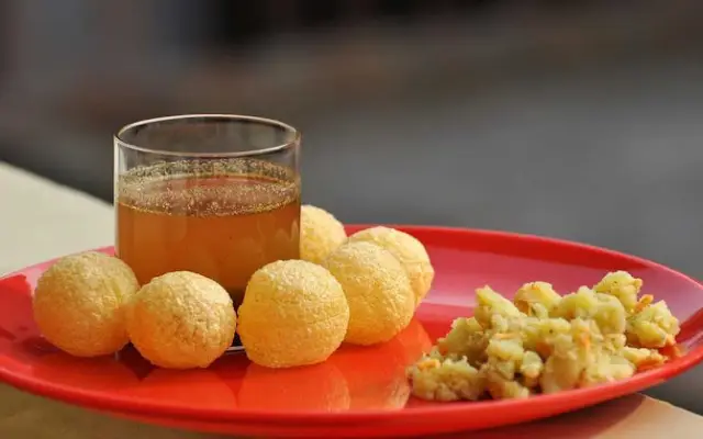 Chandigarh Famous Food | Garg Chaat | Golgappa