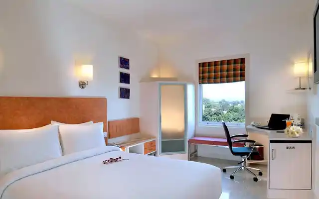 Hotels near Chandigarh Railway Station | Hometel | Accommodations 2