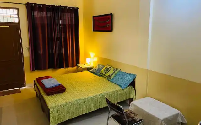 Hotels near Chandigarh Railway Station | Negi Lodge | Accommodation 1