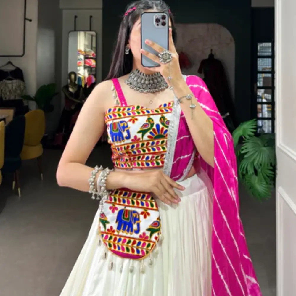 Navratri Dress: Accessorizing