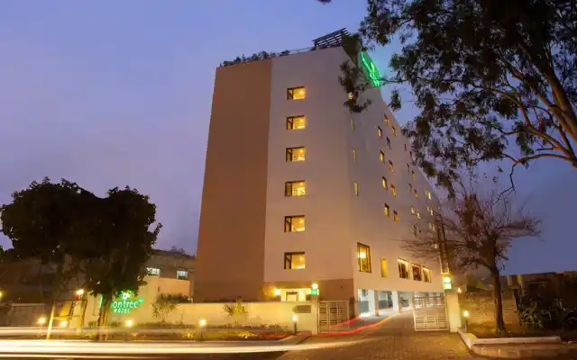 Hotels near Chandigarh Railway Station | Lemon Tree | Intro 1