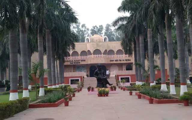 Tourist Places Near Chandigarh | Ludhiana | Maharaja Ranjit Singh War Museum 1