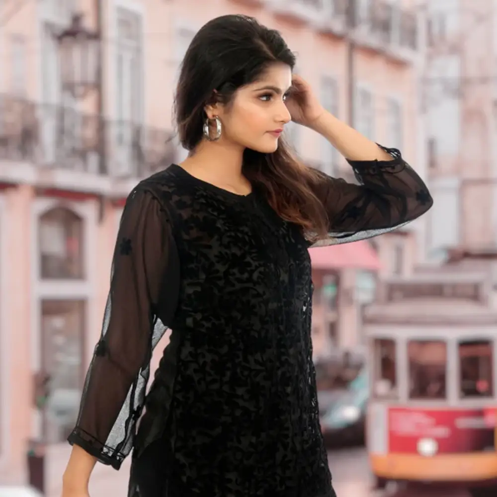 Chikankari Short Kurti: Black Chikankari Short Kurtas