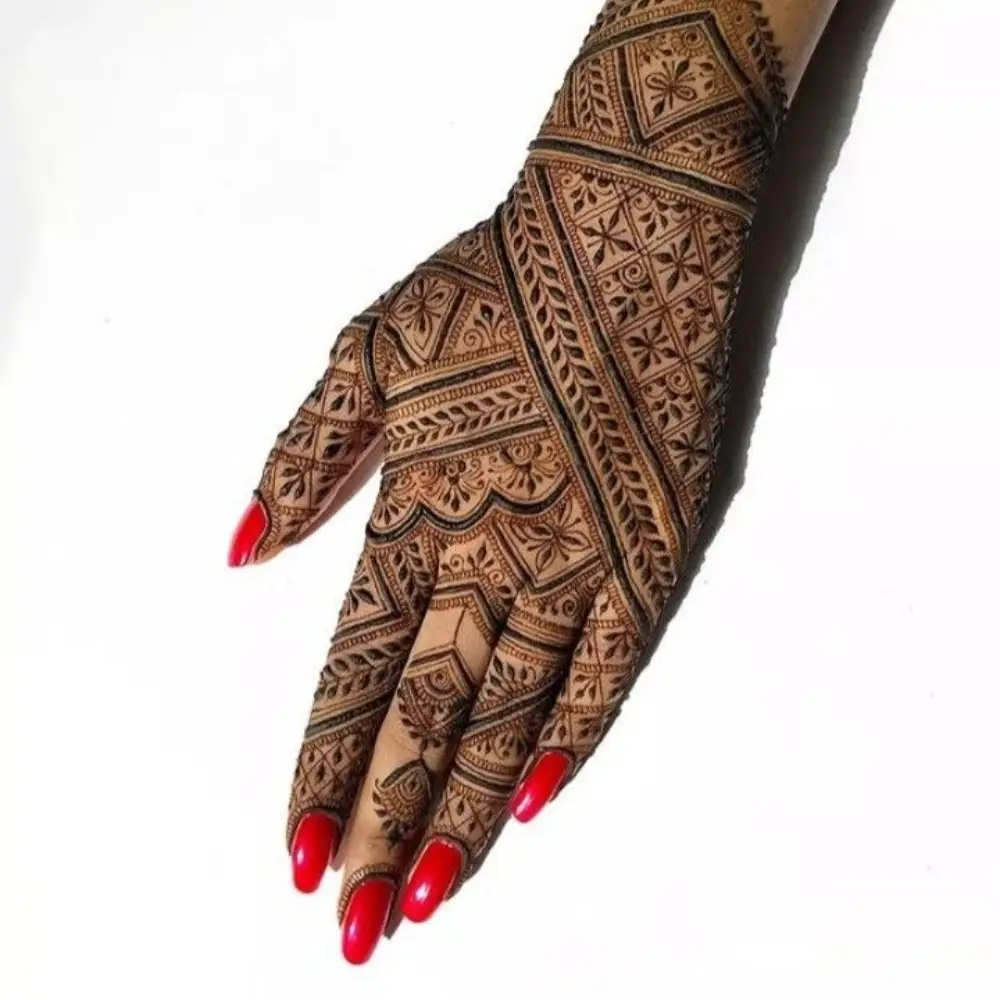 Back Hand Mehndi Design: Bold Moroccan-Inspired