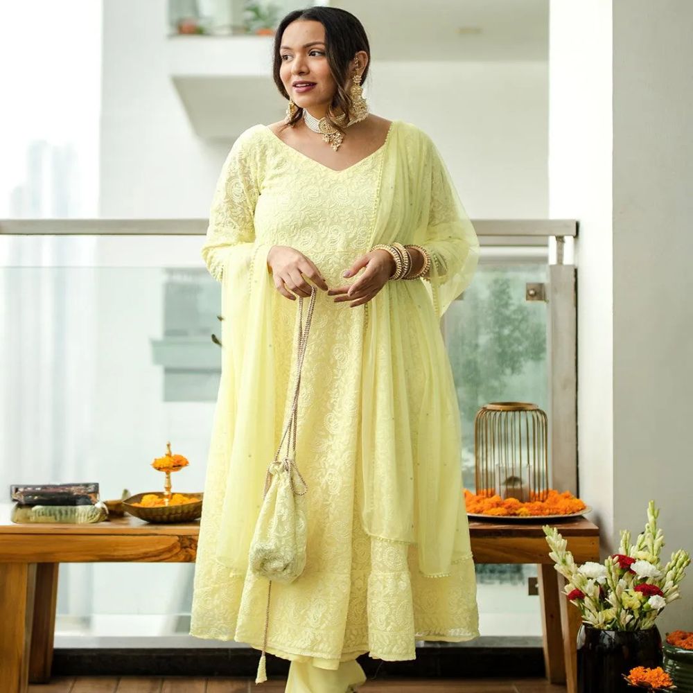 Georgette Chikankari Kurti: for Every Occasion