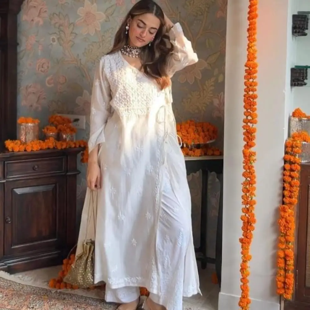 Chikankari Kurti: How to Style Chikankari Kurtis